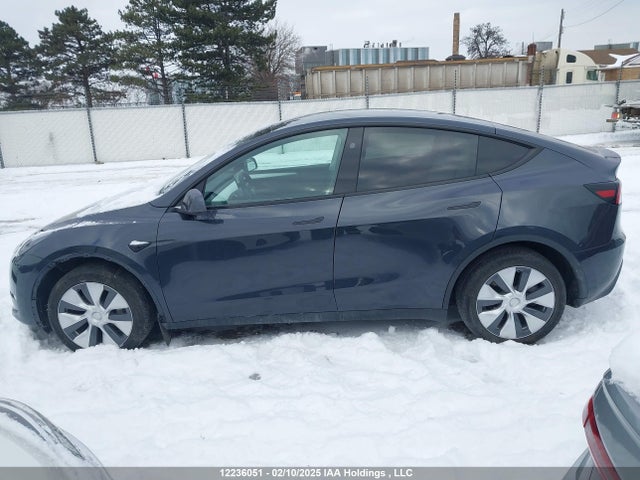 7SAYGDEE5RF990638 Tesla Model Y