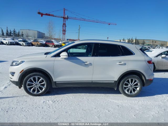 5LMCJ2D90HUL14498 Lincoln MKC SELECT