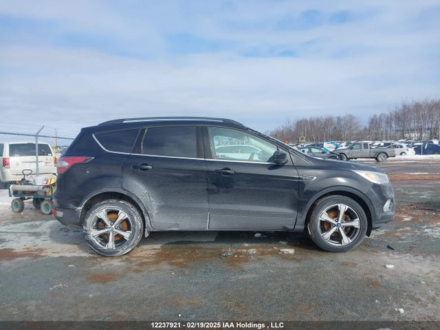 1FMCU0GD1HUA34474 Ford ESCAPE SE