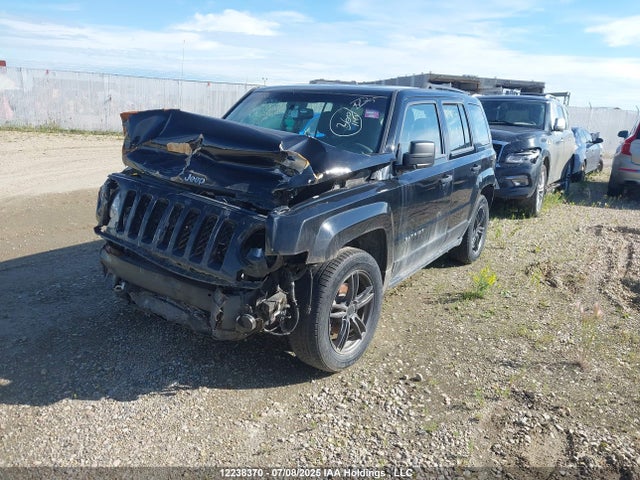 1C4NJPAB7HD187401 Jeep 2017