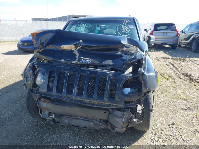 1C4NJPAB7HD187401 Jeep 2017