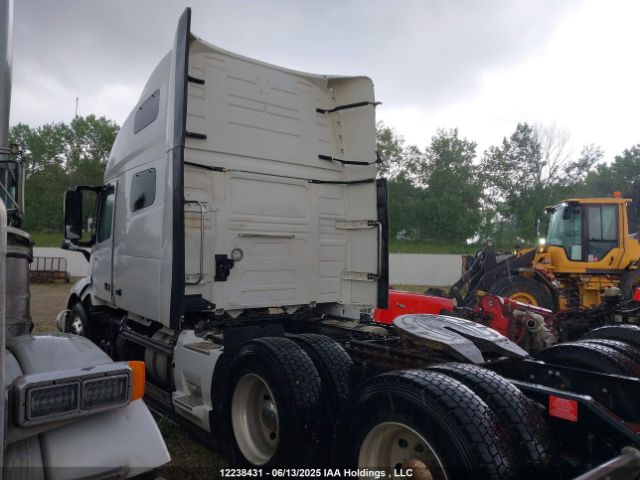 4V4NC9EHXPN329094 Volvo VNL