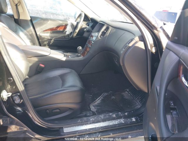JN1BJ0RR2GM261434 Infiniti 2016