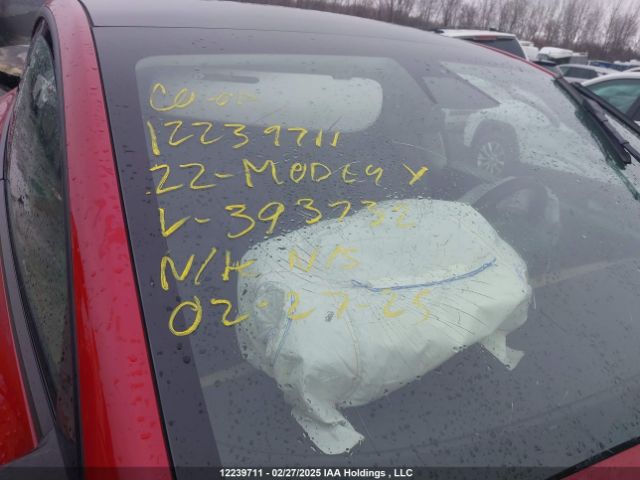 7SAYGAEE2NF393732 Tesla Model Y