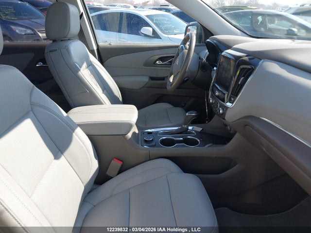 1GNEVJKW7JJ191952 Chevrolet Traverse Premier