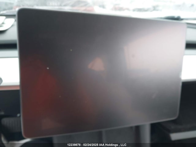 5YJ3E1EB6NF311066 Tesla MODEL 3