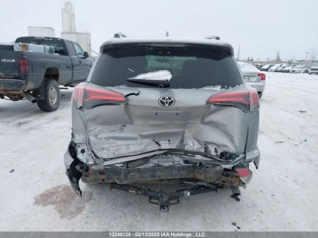2T3ZFREV8GW300387 Toyota RAV4 LE