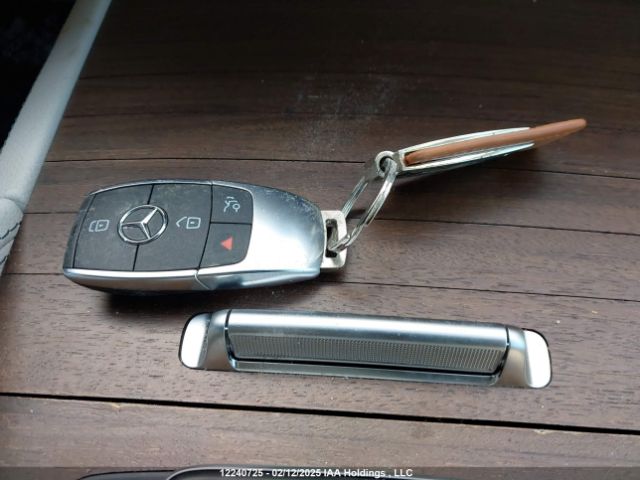 4JGFF5KE9NA728363 Mercedes-Benz m256