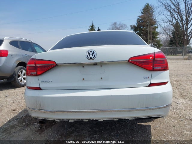1VWBS7A39GC064161 Volkswagen 2016