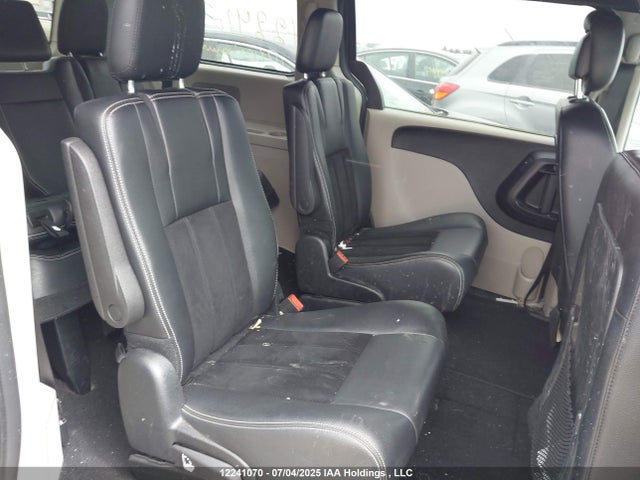 2C4RDGBGXHR738243 Dodge Grand Caravan