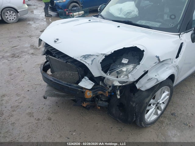 12242530 :رقم المزاد ، WMWZB3C5XEWR38292 vin ، 2014 Mini Cooper Countryman مزاد بيع