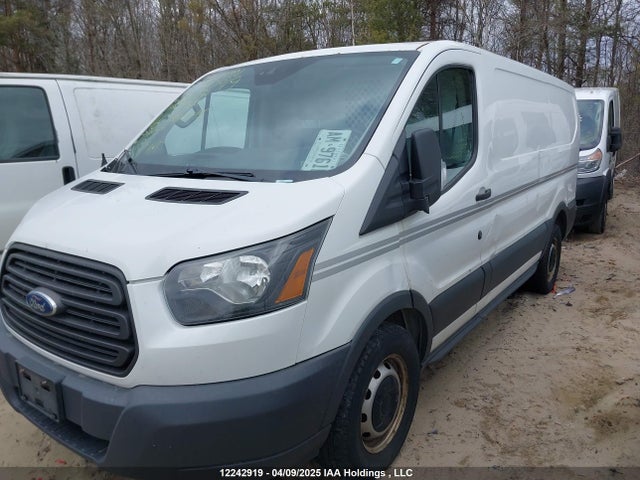 1FTYE1YM8GKA62746 Ford 2016