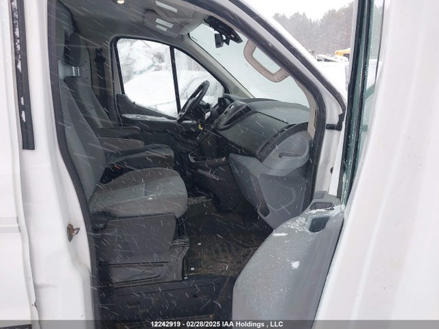 1FTYE1YM8GKA62746 Ford 2016