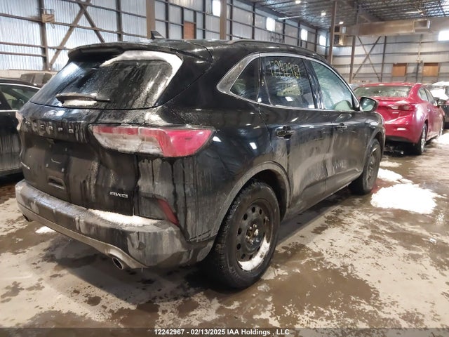 1FMCU9J95NUA68860 Ford gtdi 240ps