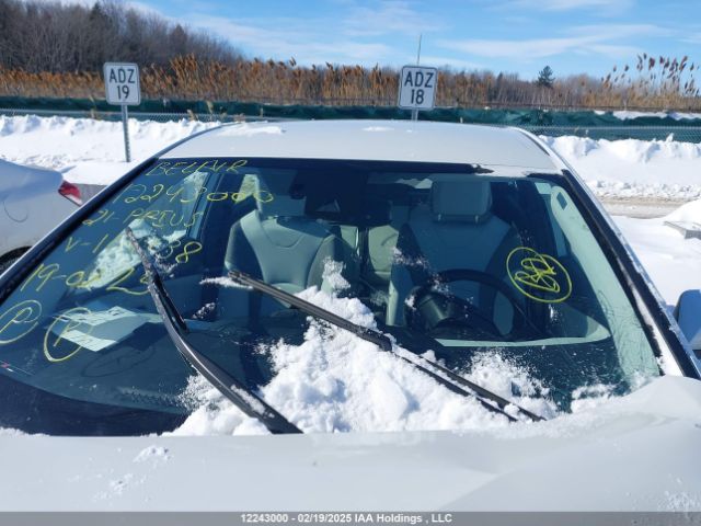 JTDKAMFP7M3164738 Toyota Prius