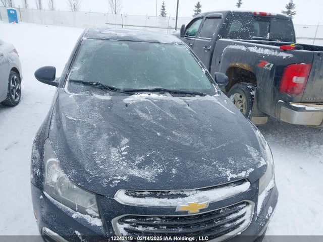 1G1P75SZ4F7271087 Chevrolet Cruze