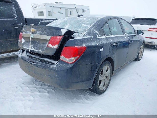 1G1P75SZ4F7271087 Chevrolet Cruze