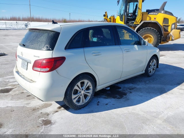WDDMH4GB7FJ359153 Mercedes-Benz B-Class