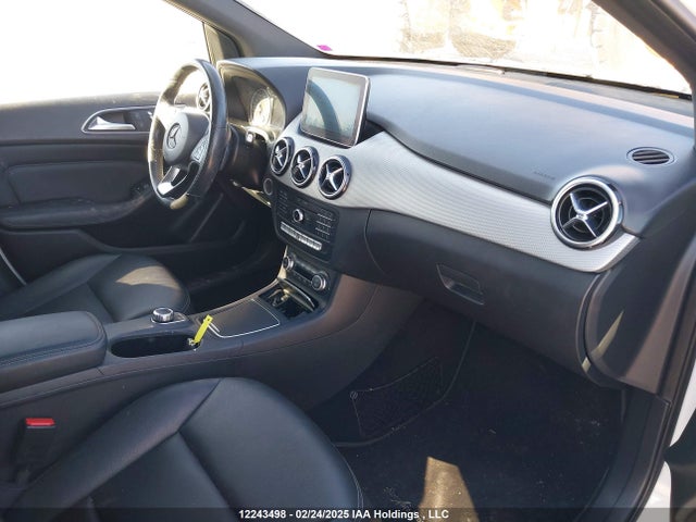 WDDMH4GB7FJ359153 Mercedes-Benz B-Class