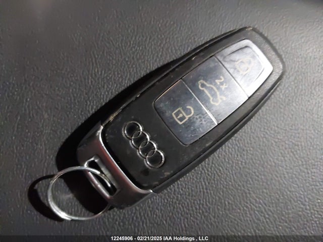 WA1KUAFZ8RP036719 Audi Q4 E-tron Premium