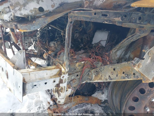 JM3KE4DY8G0919568 Mazda py