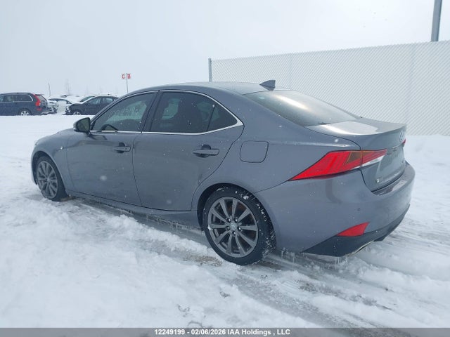 Lexus Is 300 300 2018 JTHC81D22J5031132 Image 3