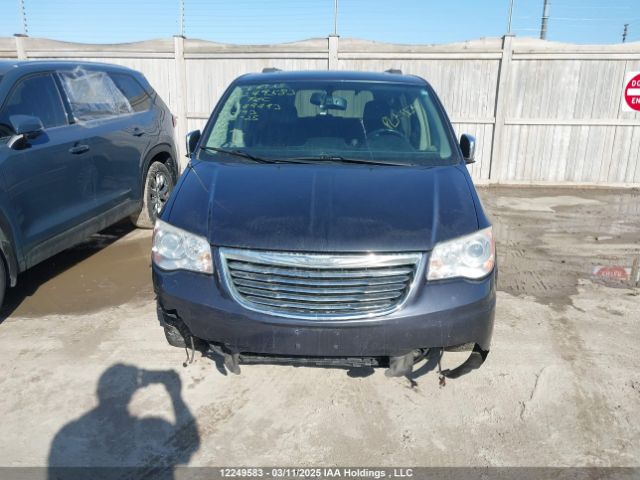 2C4RC1GG6ER449493 Chrysler Town & Country Limited