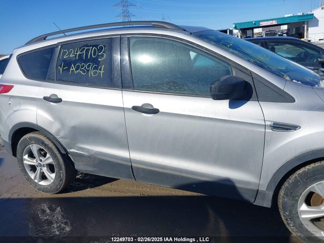 1FMCU0F74GUA23964 Ford Escape