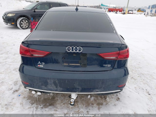 WAUAUGFF1H1046484 Audi A3