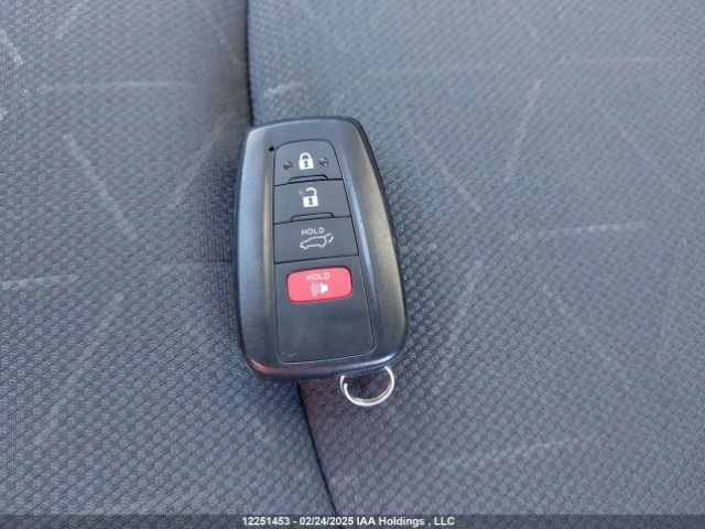 2T3RWRFV4RW240223 Toyota a25a-fxs