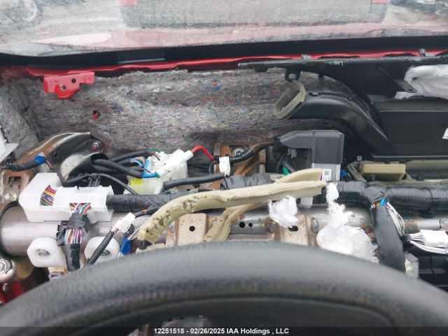 2T3ZFREV0FW221715 Toyota RAV4 LE