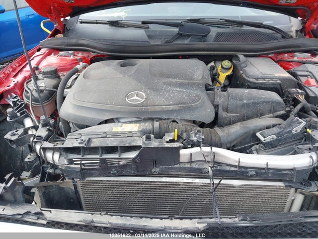 WDCTG4GB5FJ154093 Mercedes-Benz Gla 250 4matic