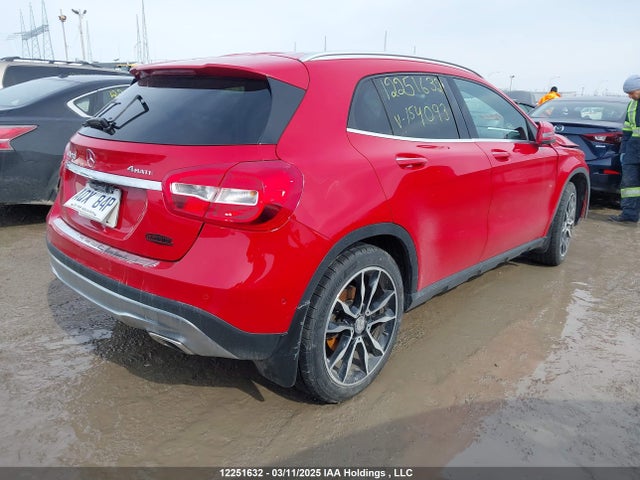 WDCTG4GB5FJ154093 Mercedes-Benz Gla 250 4matic