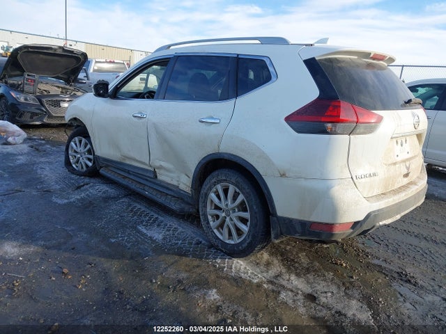 5N1AT2MV0JC737157 Nissan Rogue