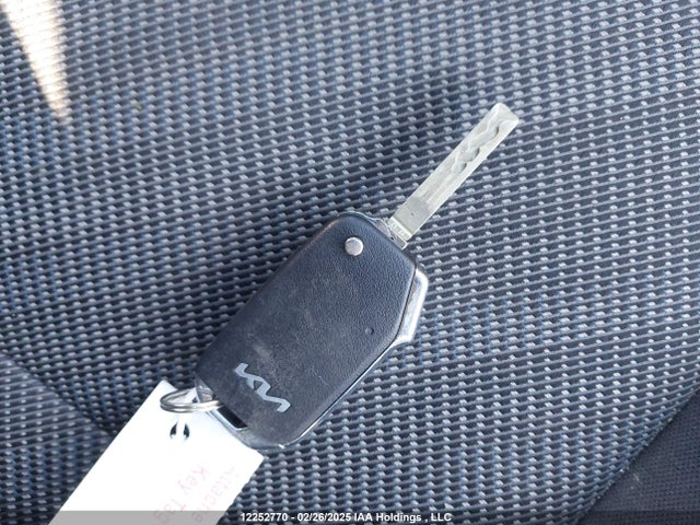KNDEP2AA1P7358147 KIA nu