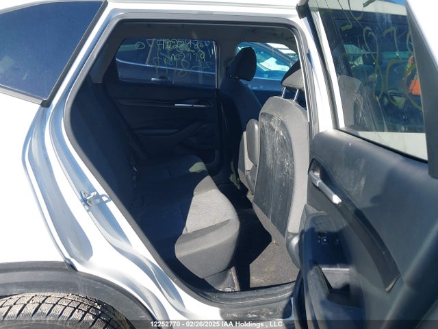 KNDEP2AA1P7358147 KIA nu