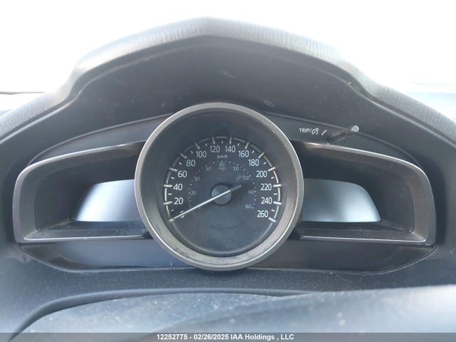 JM1BN1U78J1176717 Mazda pe