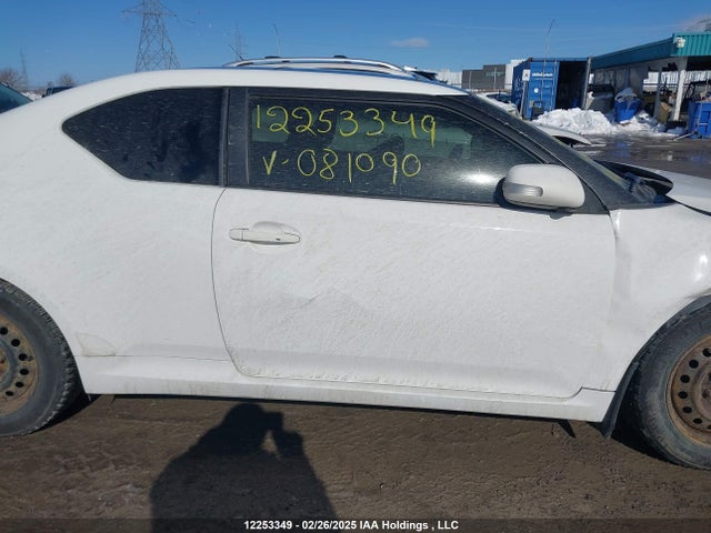 JTKJF5C72E3081090 Scion 2ar-fe