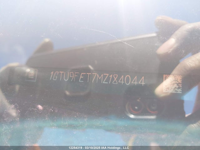 1GTU9FET7MZ184044 GMC lm2