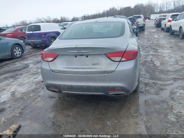 1C3CCCCG0FN606753 Chrysler 2015
