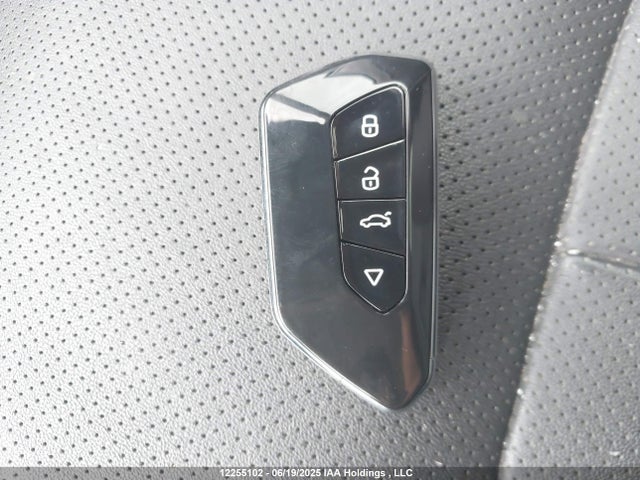 JN1EV7AR4HM830565 Infiniti Q50