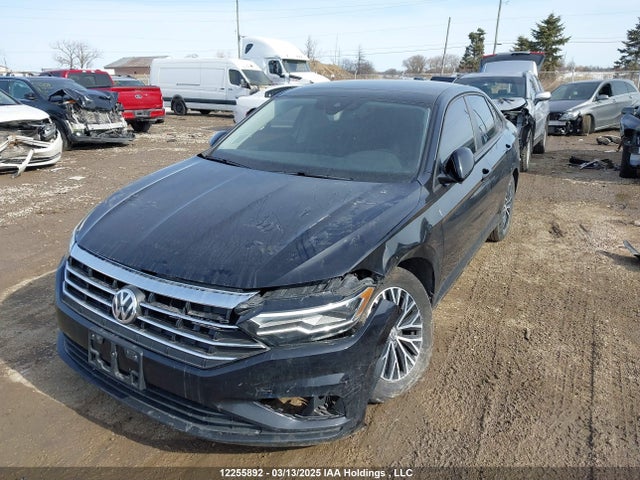 3VWE57BU5MM077981 Volkswagen tsi