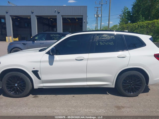 5UXTY9C03L9B24089 BMW X3