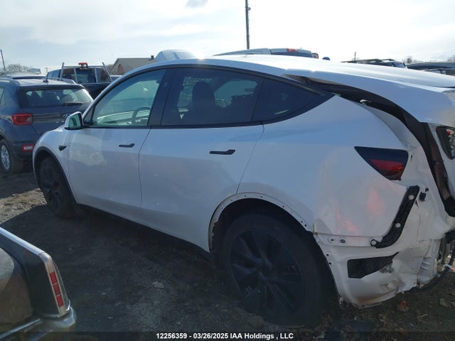 7SAYGDEE3RF098677 Tesla Model Y Long Range
