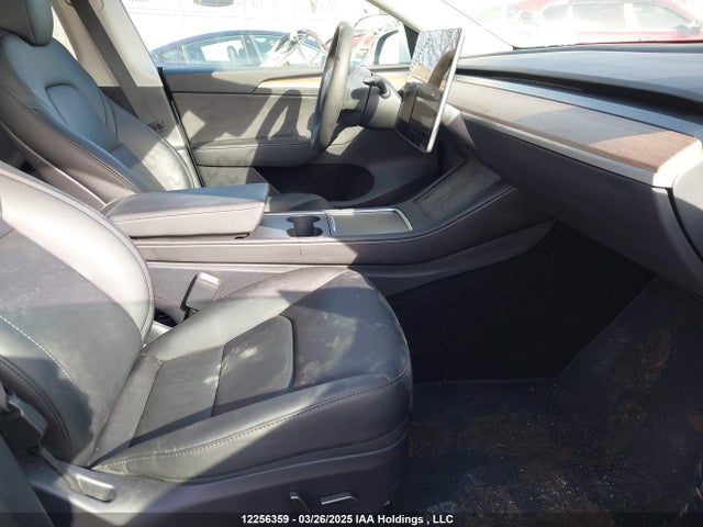 7SAYGDEE3RF098677 Tesla Model Y Long Range