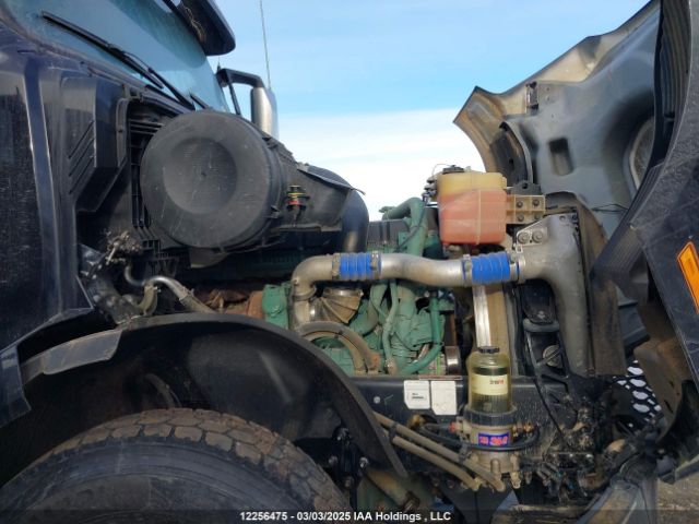 4V4NC9EJ6PN326731 Volvo VNL