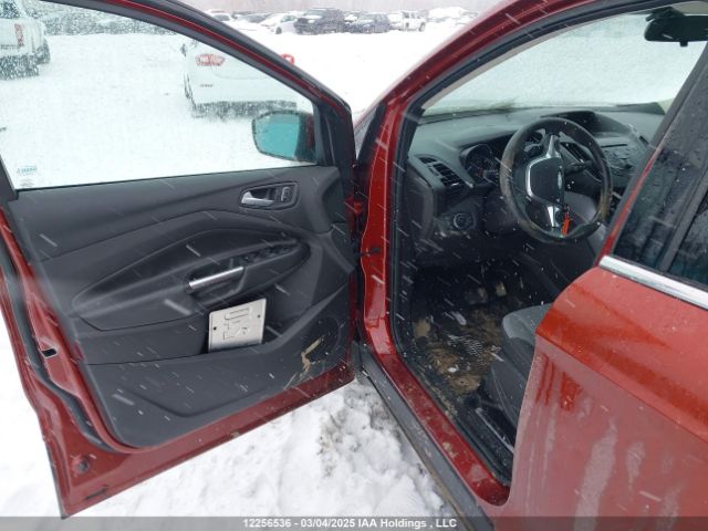 1FMCU9G92FUC47401 Ford ESCAPE SE