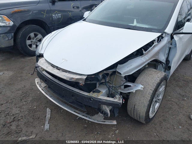 7SAYGDEE2PF781404 Tesla Model Y