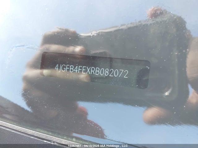 4JGFB4FEXRB082072 Mercedes-Benz m264