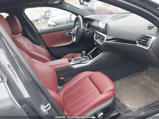 BMW 330e 2022 WBA5P9C03NFM24453 Image 5